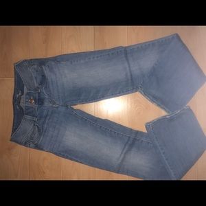 Women’s American eagle jeans